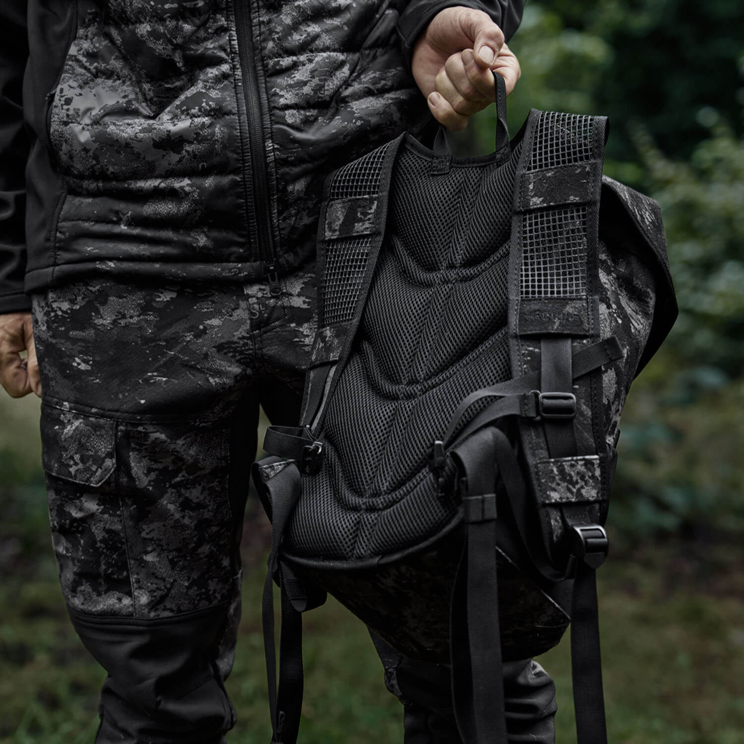 Härkila 12-Liter-Rucksack Noctyx (AXIS MSP Black)