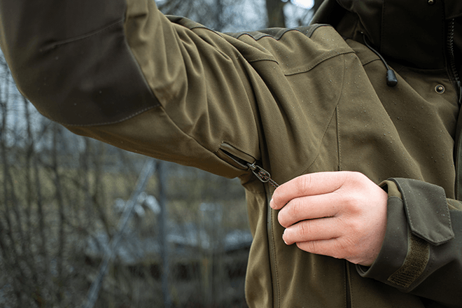 Pirscher Gear Rugged Pro System mit Belüftungsreißverschlüssen